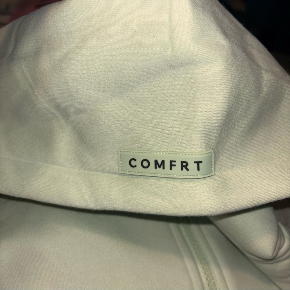 Comfrt pastel zip up hoodie, size Medium. Color Mint - Picture 4 of 6